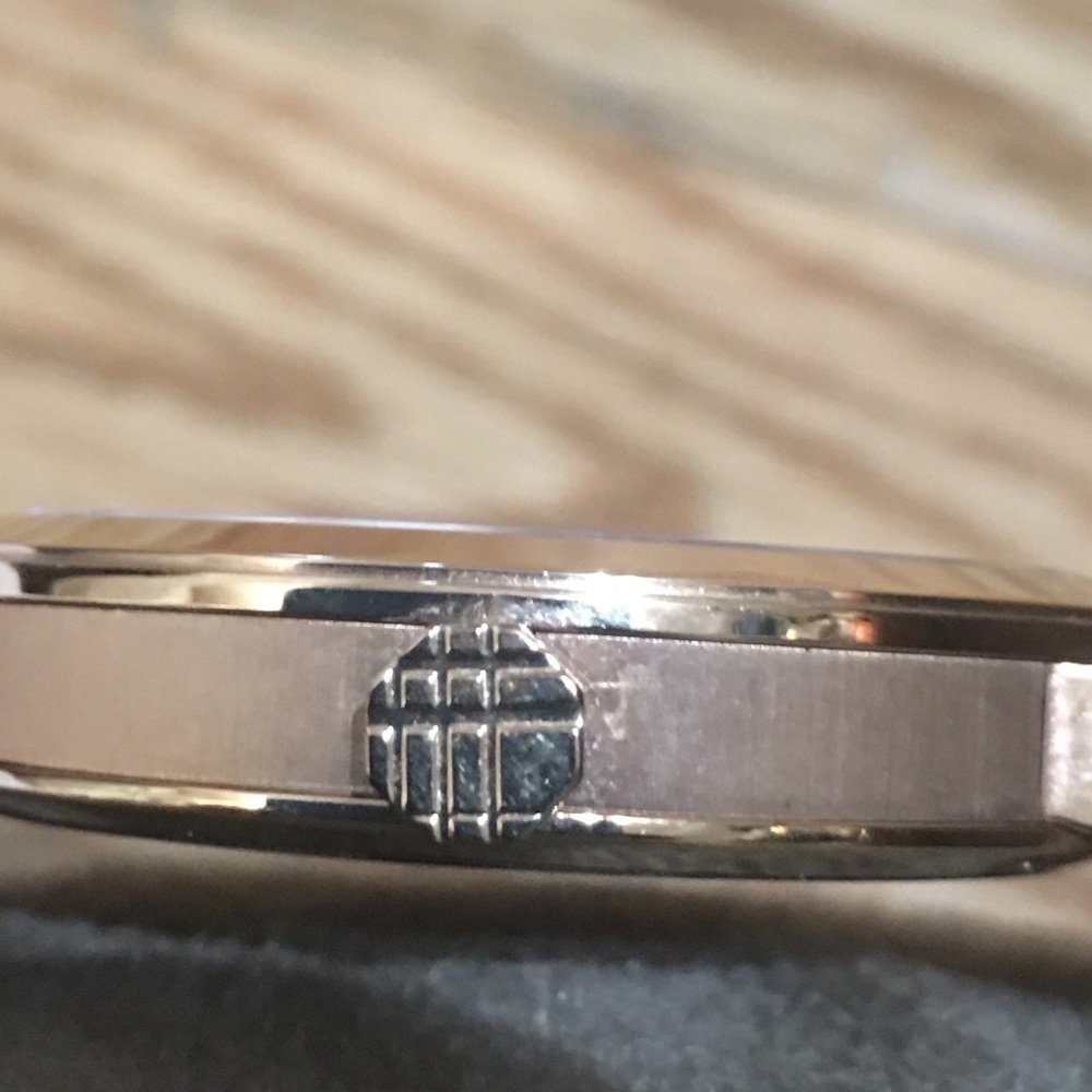 Burberry Watch - Picture 6 of 10
